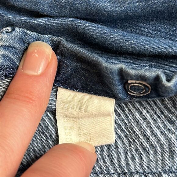 H&M romper size 6 to 9 months Denim Sleeveless Bubble Leg one piece cotton - Picture 4 of 5